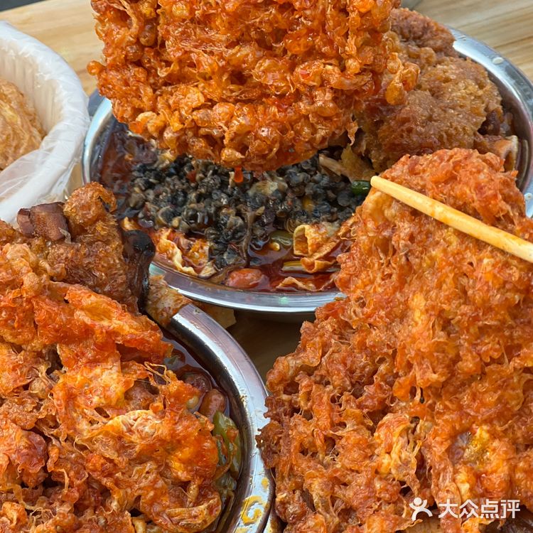 这家地摊螺蛳粉真的超过瘾😋