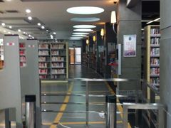 -上海第二工业大学(金海路校区)