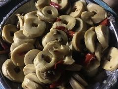 -梁老三麻辣鸡头总店