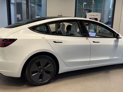 -TESLA 特斯拉(上海太古汇体验店)