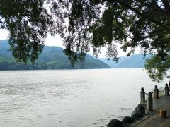 -严子陵钓台(富春江小三峡)