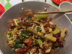 -渔语鱼酸菜鱼新川菜(来福士店)