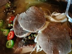 酸汤牦牛火锅-隔壁老王·家常云南菜(花巷店)