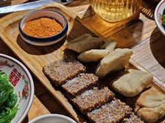 -猫爷的腔调·黔小馆(交大医学住宅区店)