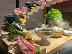 -山川小町·极番烧肉(新地假日广场店)