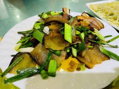 蒜苗老腊肉-华冠悠岚·庭院餐厅(青城后山店)