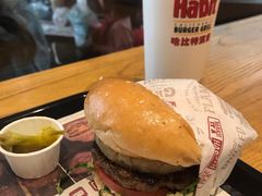 -The Habit Burger Grill 哈比特汉堡(爱琴海店)