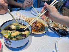 -喝丢一只鞋海鲜烧烤·海肠捞饭(市场店)