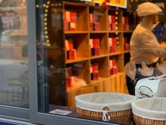 -昆明冠生园·蛋糕·面包(南强街店)