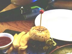 汉堡-SHARK鲨鱼餐吧(购物公园店)