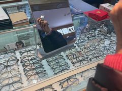 -上海网星眼镜批发·蔡司依视路官方授权(三叶眼镜城店)