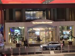 -上海波特曼丽思卡尔顿酒店