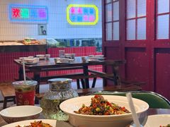 -黄弟大排档·湖南菜·小龙虾·小海鲜(凯旋北路店)