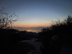 -鬼笑石后山停车场