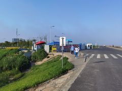 -南汇新城海滩
