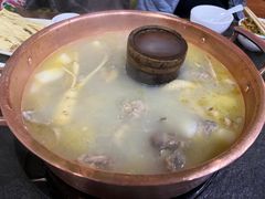 -朴小妹人参鸡汤火锅(长白山万达店)