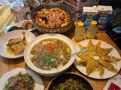 -小三峡食府(西五路店)