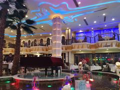 -碧中海汤泉汗蒸酒店