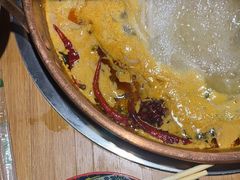 酸辣锅底-洱火云南酸菜牛肉火锅(石景山当代商城店)