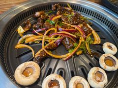 -明洞阿姨·韩式酱蟹烤肉·创意料理(三元桥店)