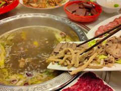 -乡土黄·鲜牛肉火锅·小龙虾(兴业街店)