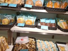 零售区-罗莎蛋糕Rosa bread(四方坪店)