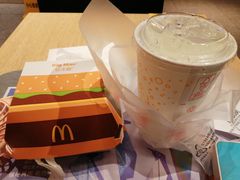 -麦当劳(徐汇漕溪北路百脑汇店)