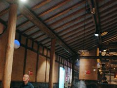 -哥老官重庆美蛙鱼头(西湖银泰十一哥店)
