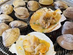 -围炉肉舍•炭烤活鳗•丹东海鲜烤肉(步行街店)