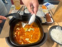 -阿香米线(中原万达店)