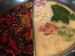 -湊湊火锅·茶憩(新中关购物中心店)