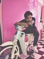 -变画·发型STUDIO