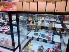 面包甜点陈列柜-巴黎贝甜(武夷花园店)
