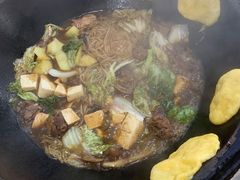 -粘豆包柴火铁锅炖