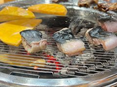 -青瓦餐厅·生鱼片·韩园烤肉(西塔店)