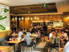 用餐区-陈家生煎(世茂双子塔店)