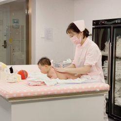 -盈月阁母婴护理中心·月子中心·月嫂育儿嫂