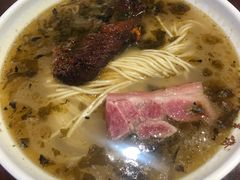 肴肉爆鱼面-老半斋(福州路店)