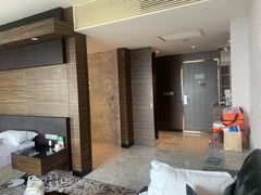 -上海虹桥西郊假日酒店