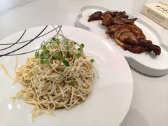 葱油拌干丝-老季市·三代非遗传承·地标美食老汁鸡(工农路店)