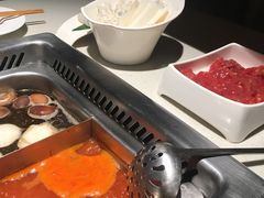 -海底捞火锅鲜切牛肉主题店(长寿路店)