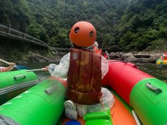 -安吉龙王山峡谷漂流
