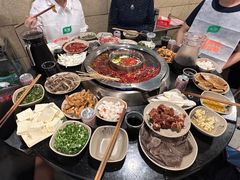-洞亭火锅(防空洞总店)