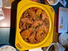 -多嘴超级肉蟹煲(杉杉国潮主题店)