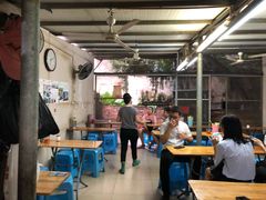 大堂-陈氏老字号十三小炸炸店