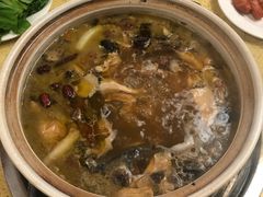 -东巴谷野生菌火锅餐厅