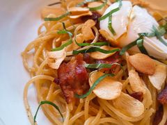 -ROAST coffee & eatery