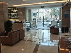 -上海虹桥君丽假日酒店(娄山关路地铁站店)