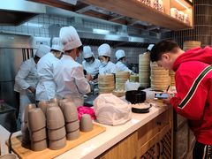-馋三尺蟹粉小笼(人民广场店)