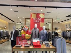 -王府井百货熙地港店